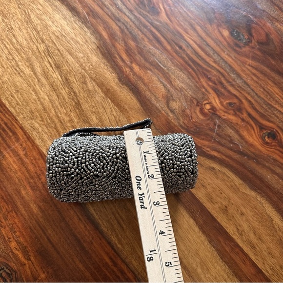 Unique Beaded Evening Bag - Picture 7 of 8